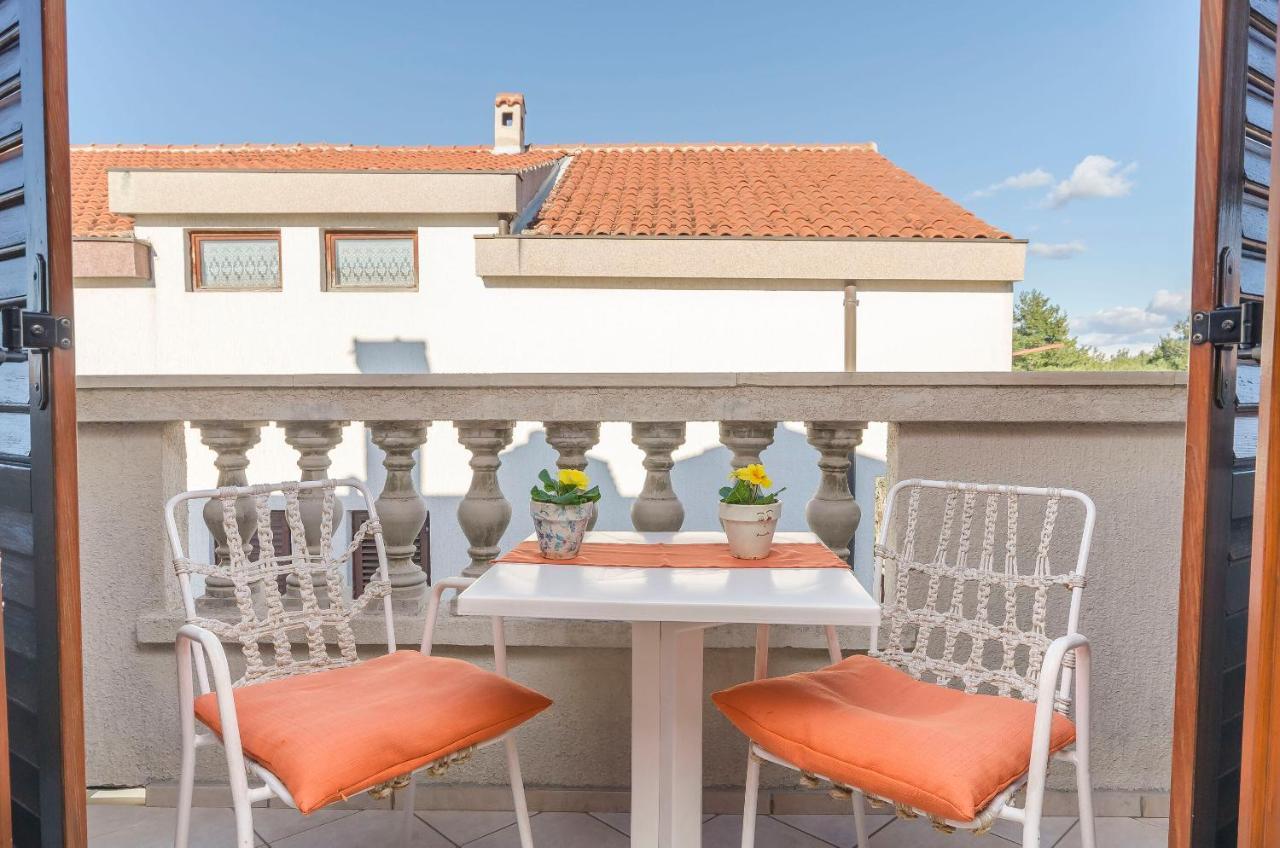 Apartments Villa Estella Srima Kültér fotó